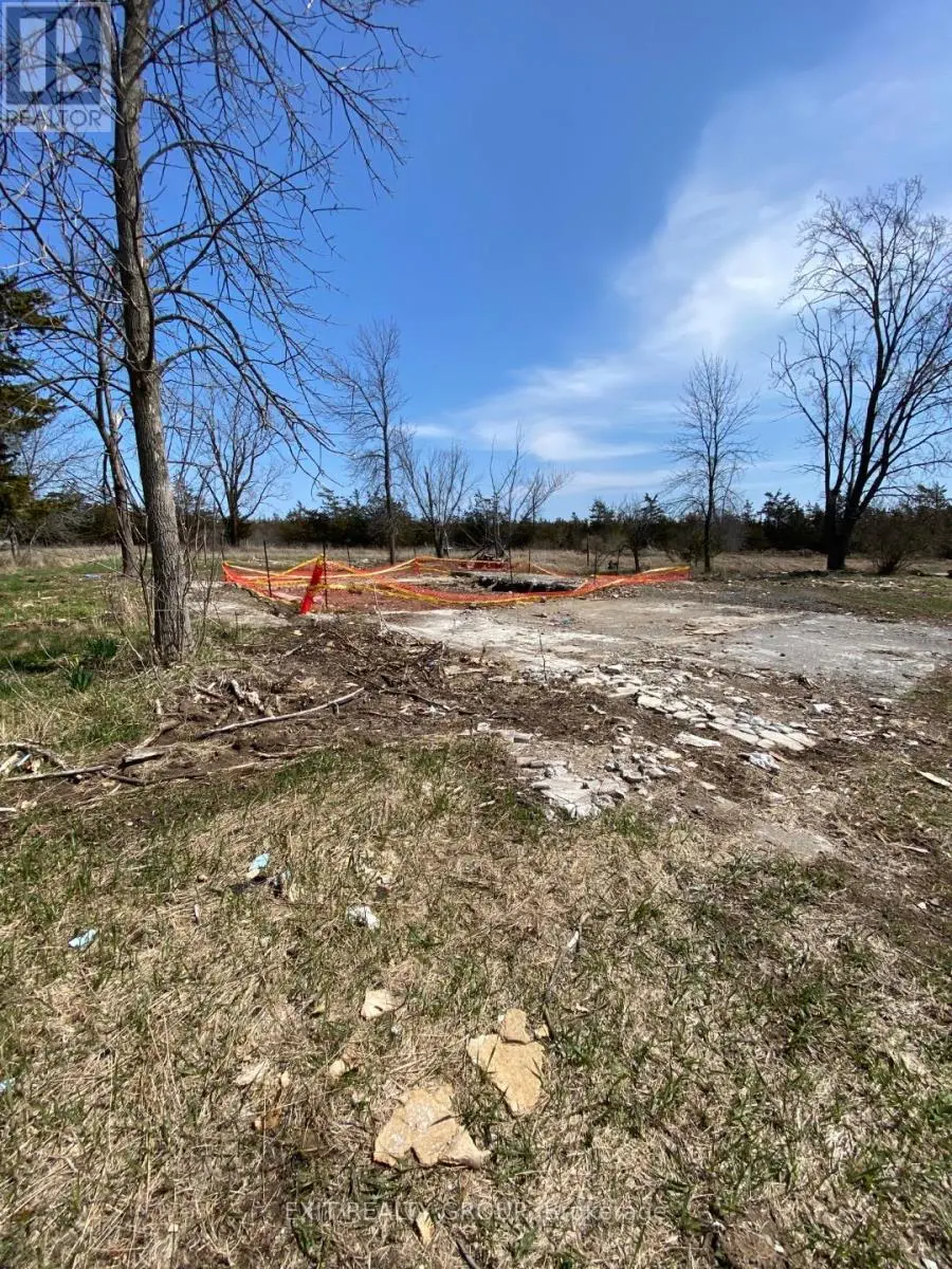 800 Chuckery Hill Road, Prince Edward County, Ontario  K0K 2T0 - Photo 3 - X12120512