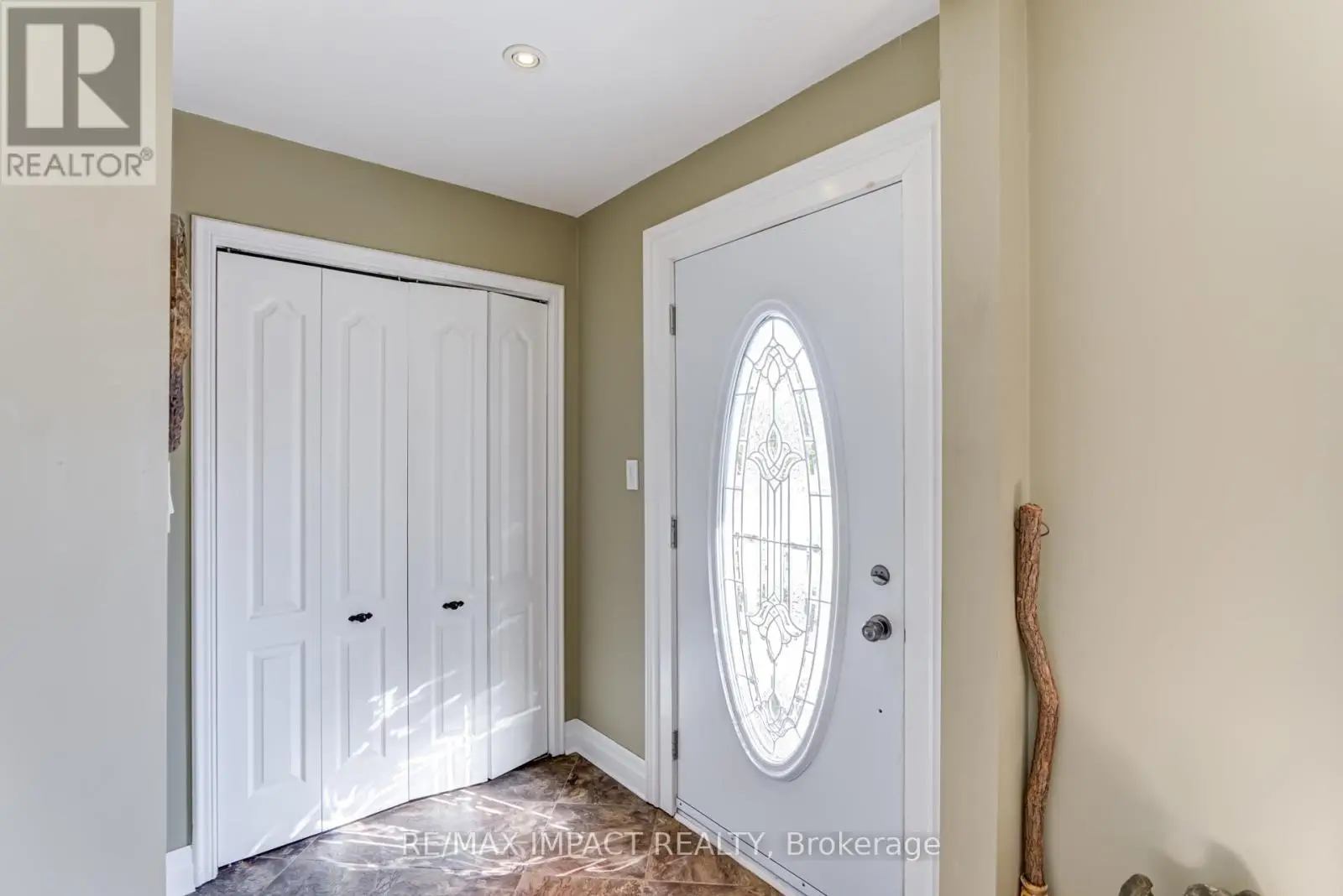 21 Propp Drive, Kawartha Lakes, Ontario  L0A 1K0 - Photo 3 - X12070453