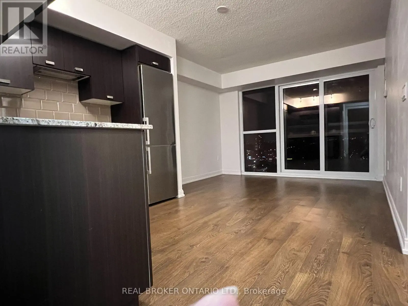 1620 - 275 Village Green Square, Toronto, Ontario  M1S 0L8 - Photo 3 - E12121097