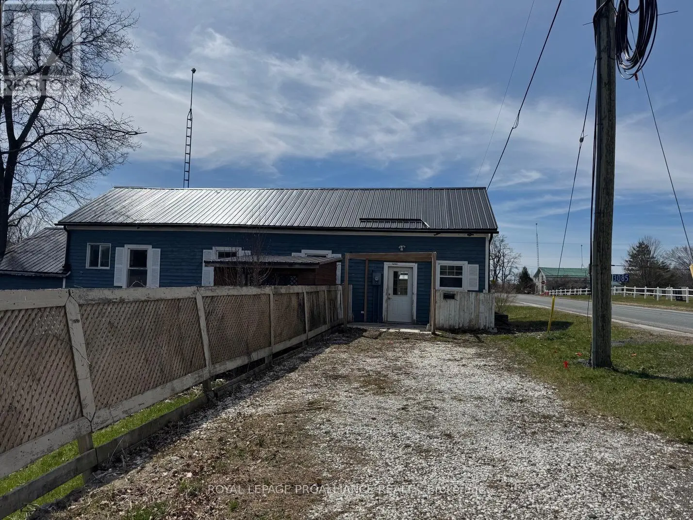 3085 Queensborough Road E, Madoc, Ontario  K0K 2K0 - Photo 3 - X12122132
