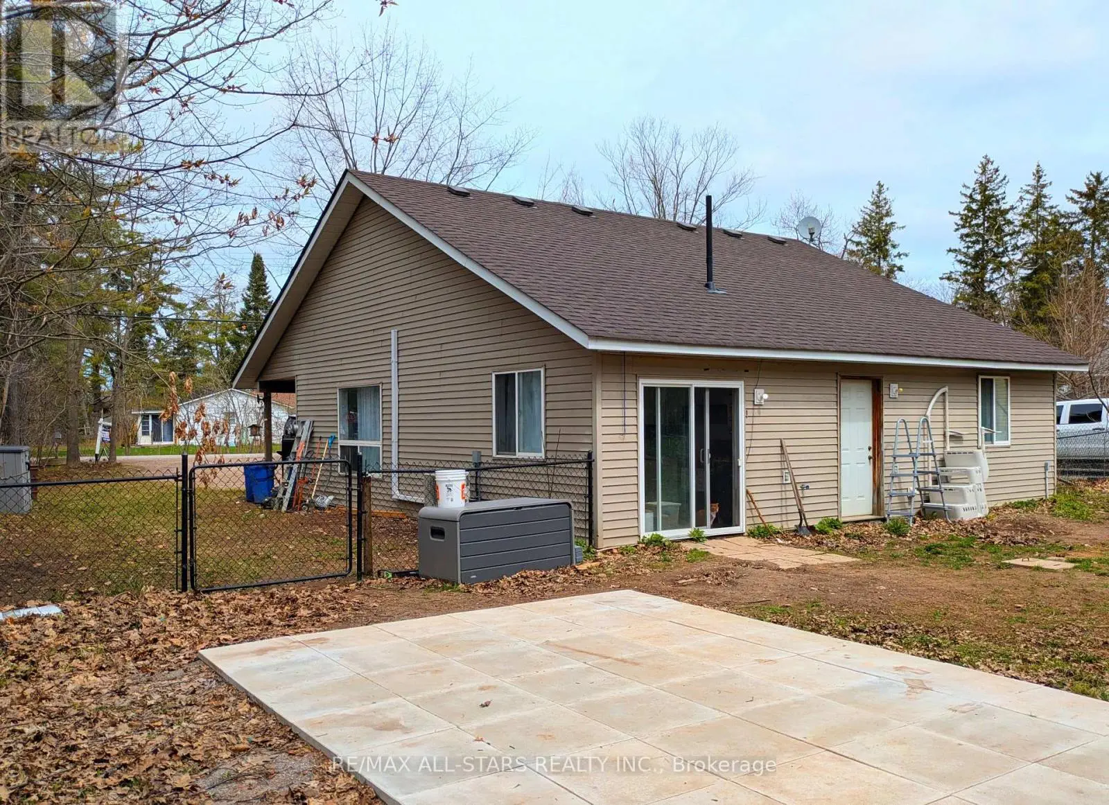 2 Oakwood Drive, Kawartha Lakes, Ontario  K0M 1N0 - Photo 3 - X11974617