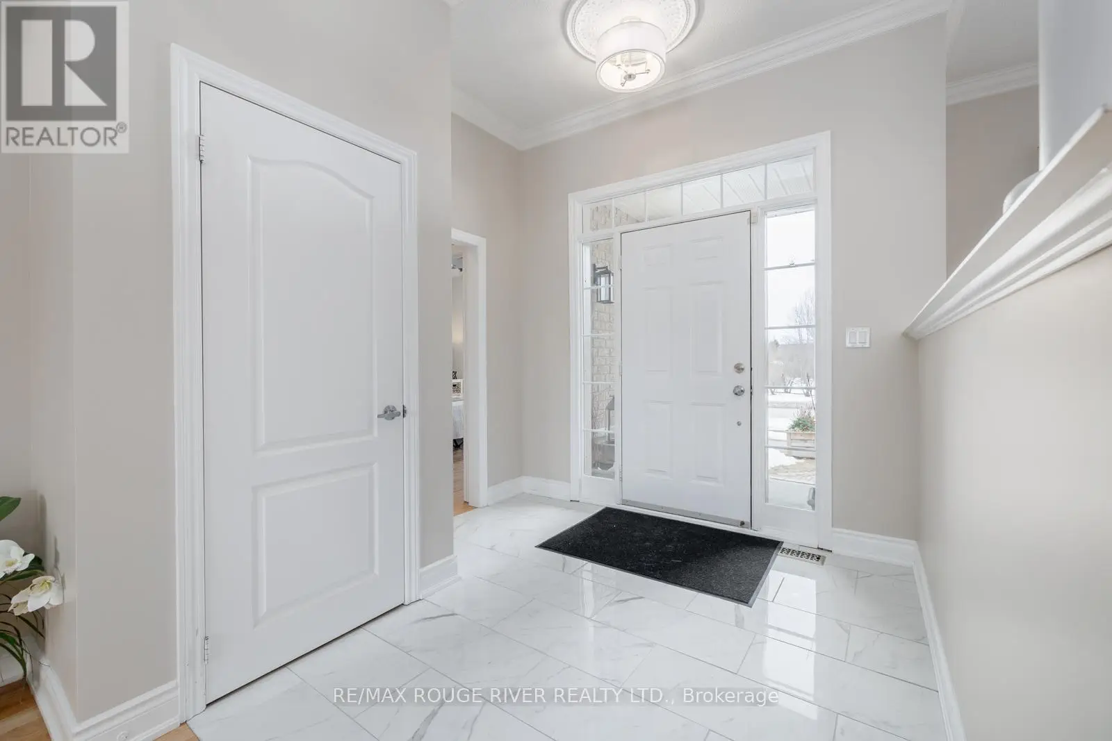 11 Mikelen Drive, Scugog, Ontario  L9L 1V1 - Photo 3 - E12124302