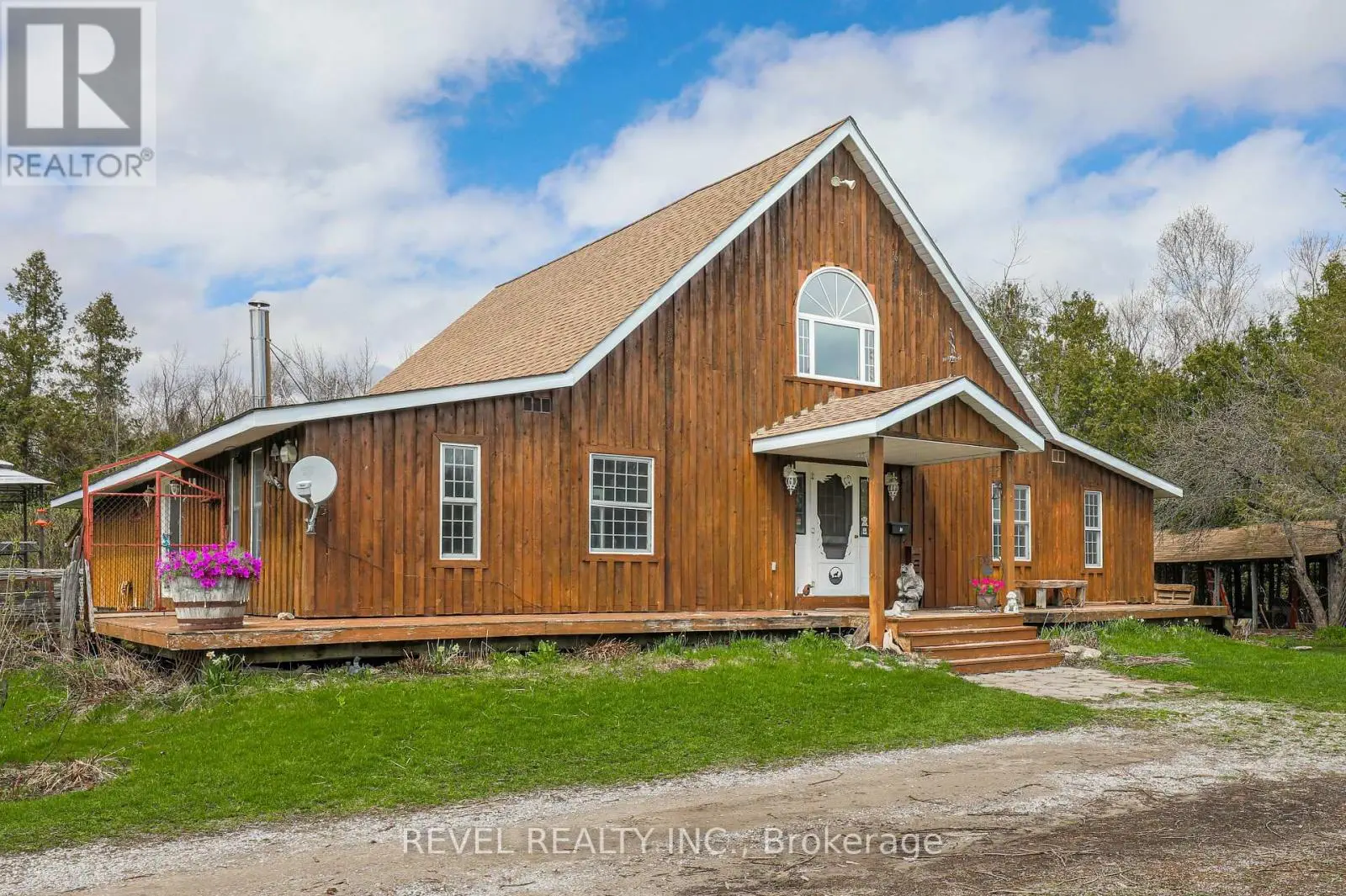 152 Pleasant Pt Road, Kawartha Lakes, Ontario  K9V 4R6 - Photo 3 - X12124929