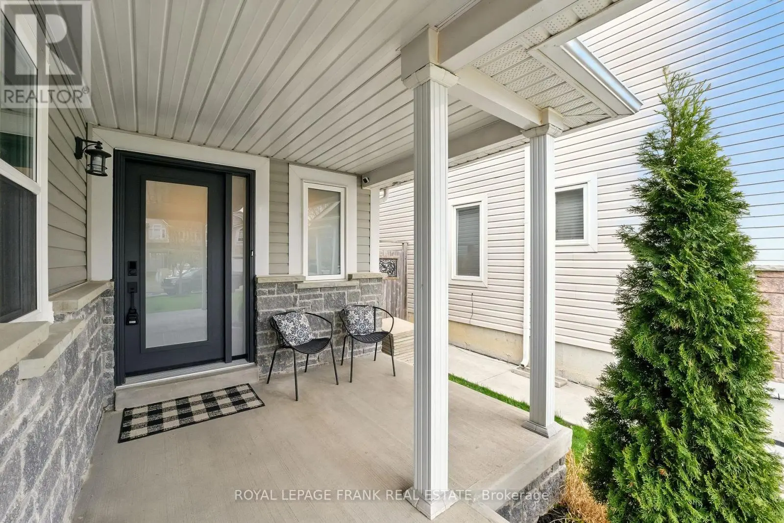 34 Hanna Drive, Clarington, Ontario  L1C 5M4 - Photo 3 - E12126410