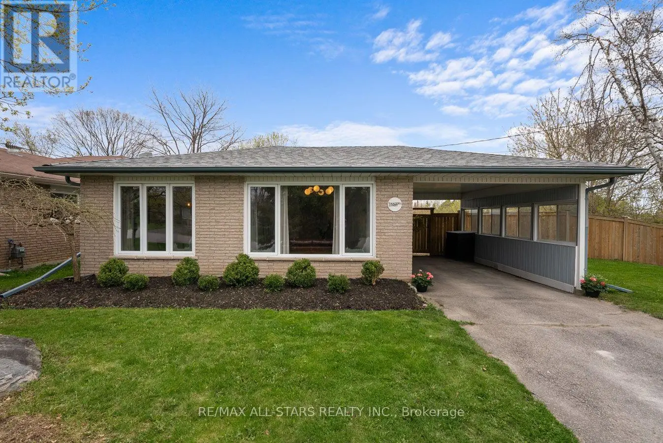 1 WADDELL STREET, Brock, Ontario