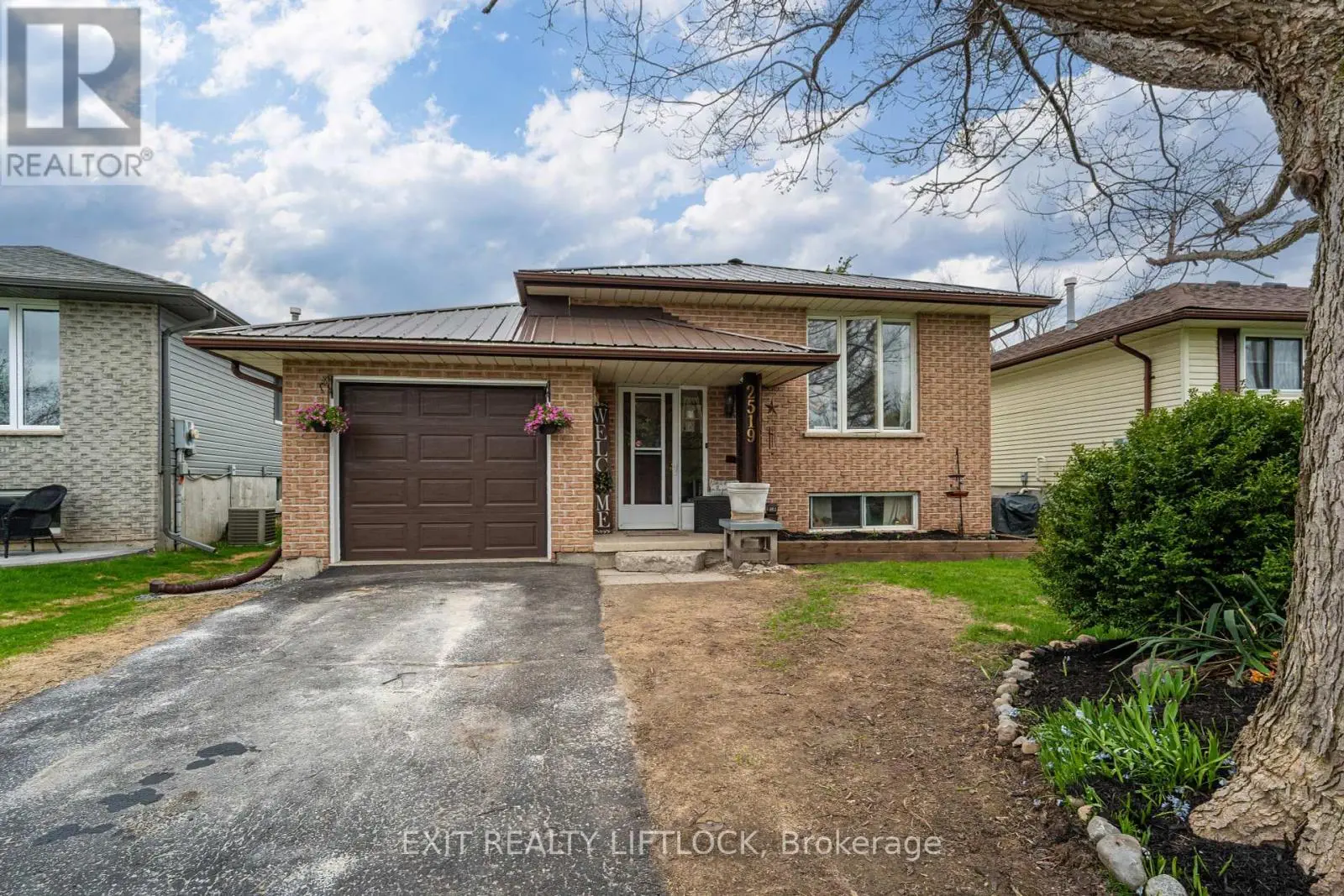 2519 Foxmeadow Road, Peterborough East, Ontario  K9L 1X2 - Photo 1 - X12127627