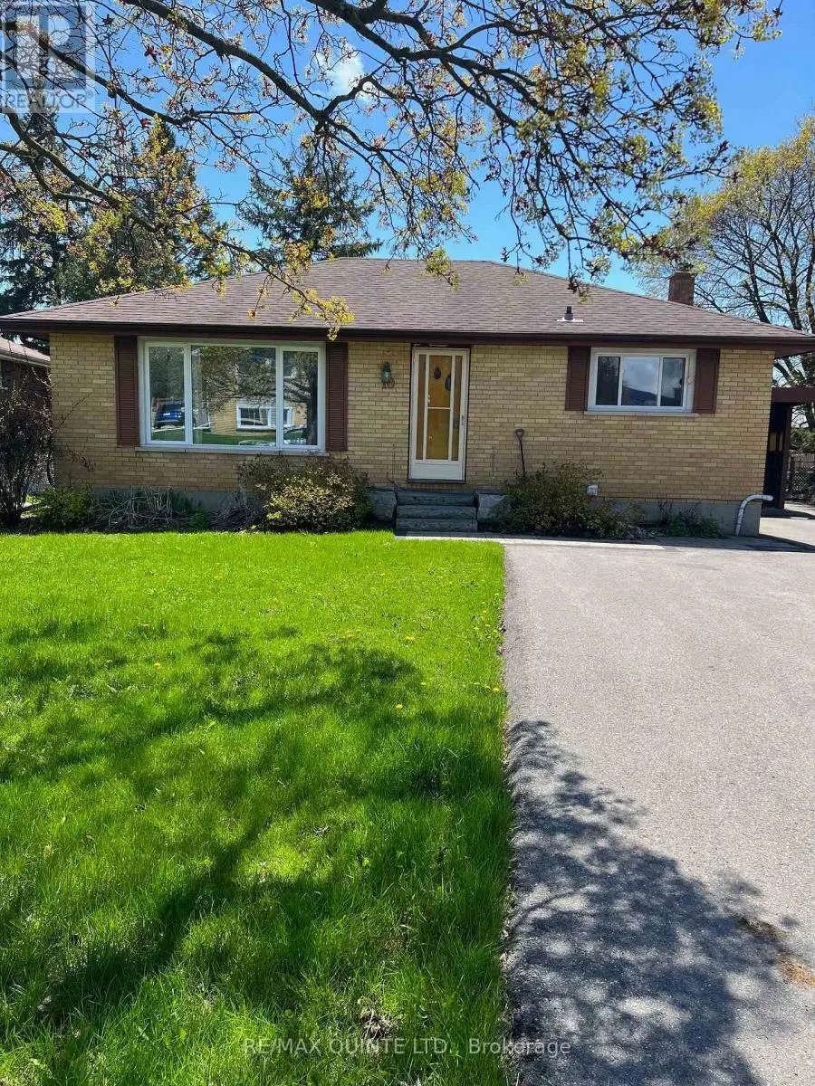 10 Patrick Street, Quinte West, Ontario  K8V 4B3 - Photo 1 - X11982556