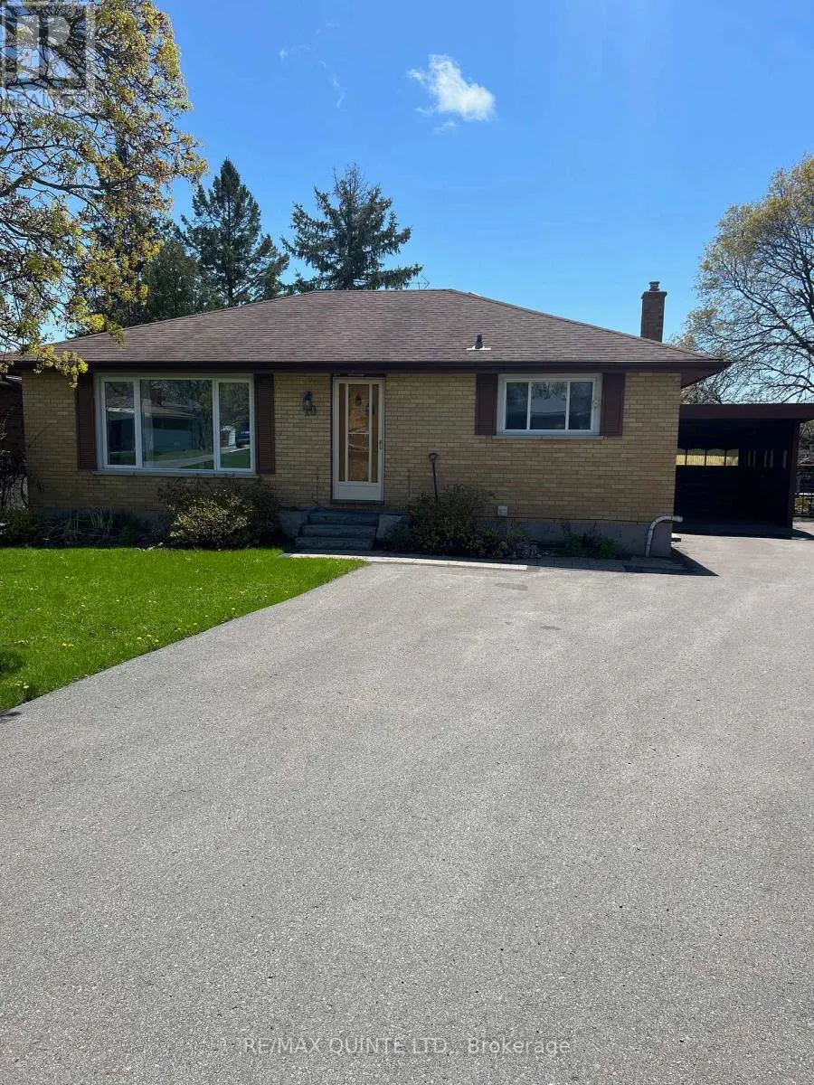 10 Patrick Street, Quinte West, Ontario  K8V 4B3 - Photo 2 - X11982556