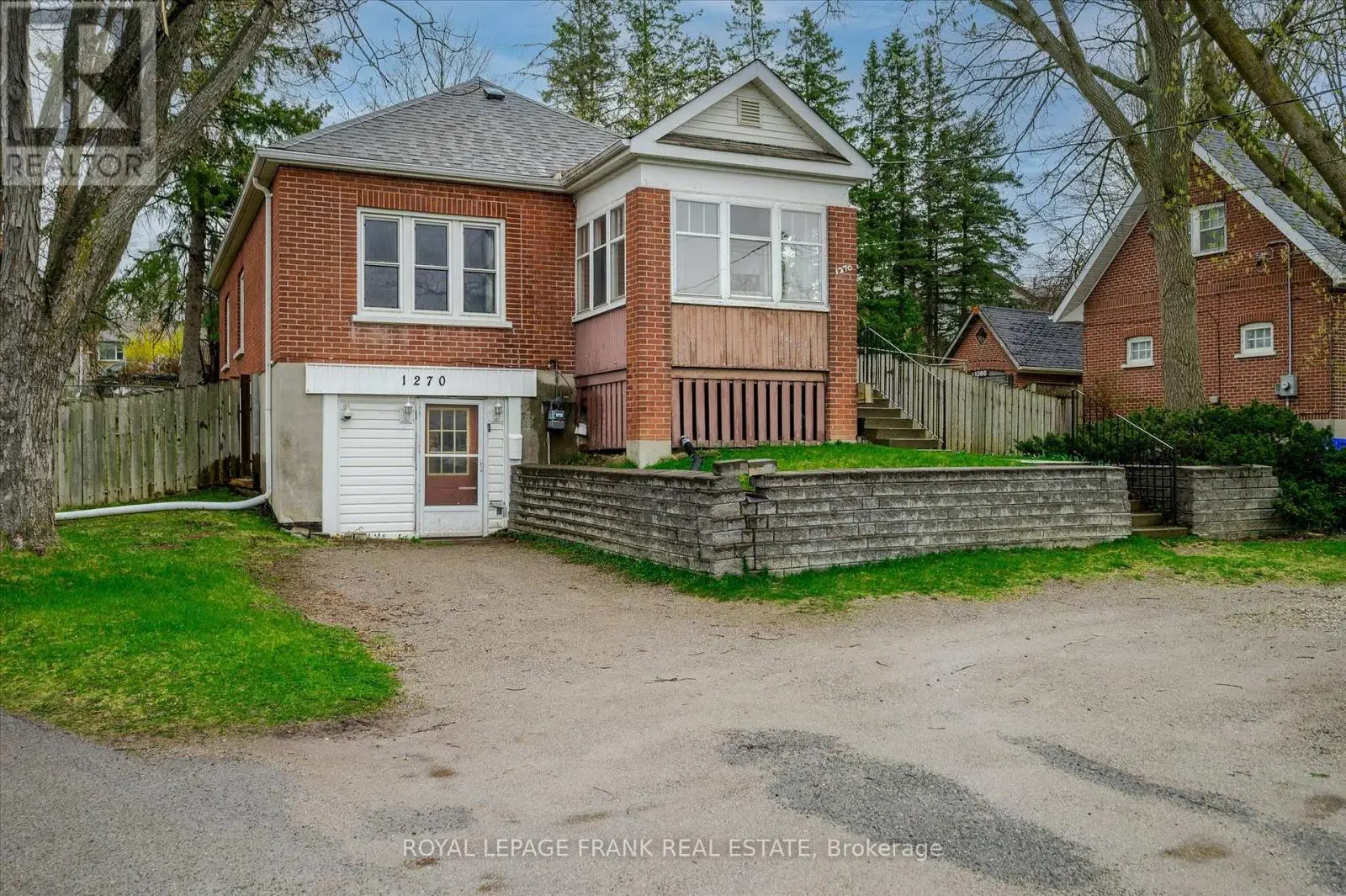 1270 Clonsilla Avenue, Peterborough, Ontario  K9J 5Z2 - Photo 1 - X12128400