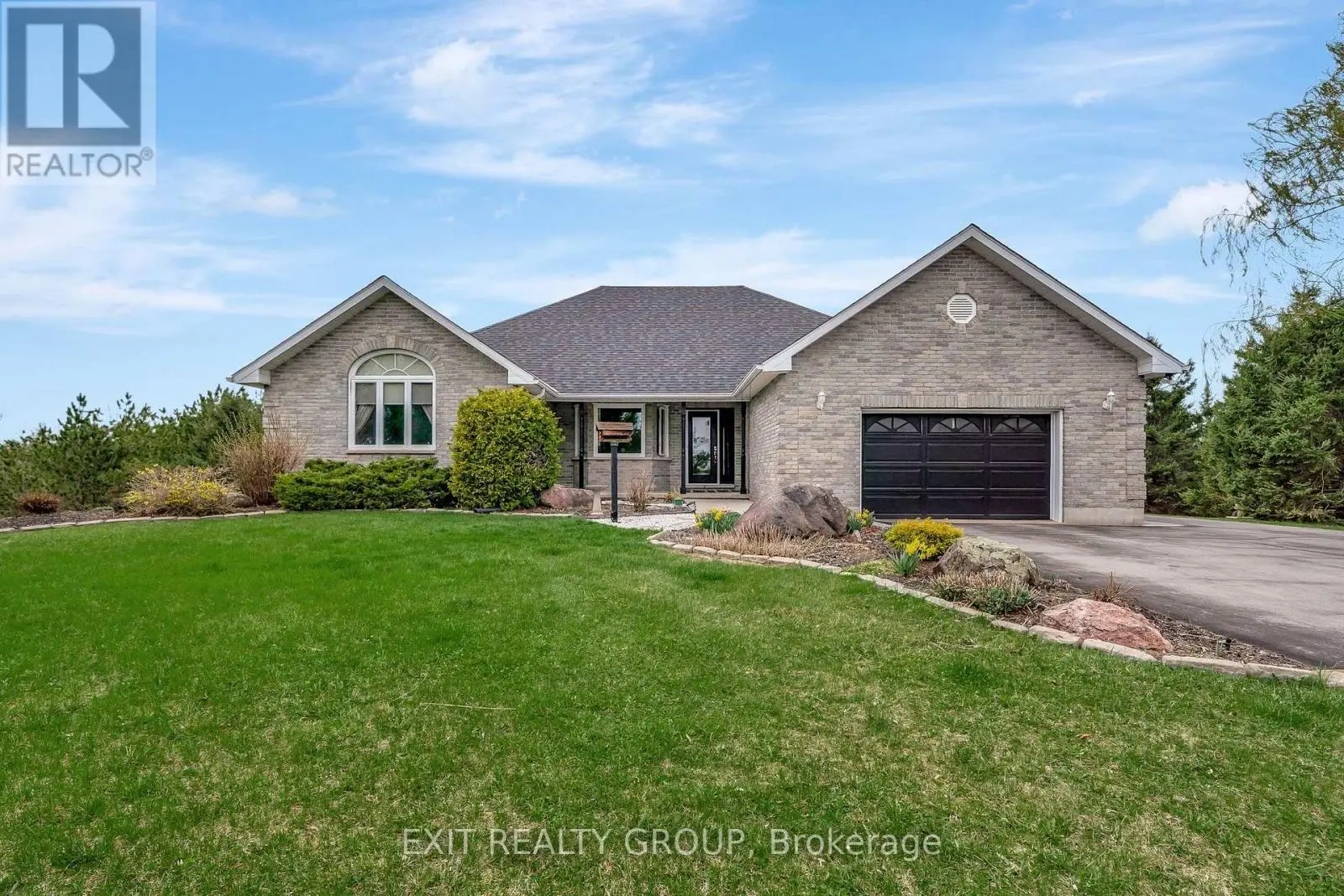 39 WOODS ROAD, Madoc, Ontario