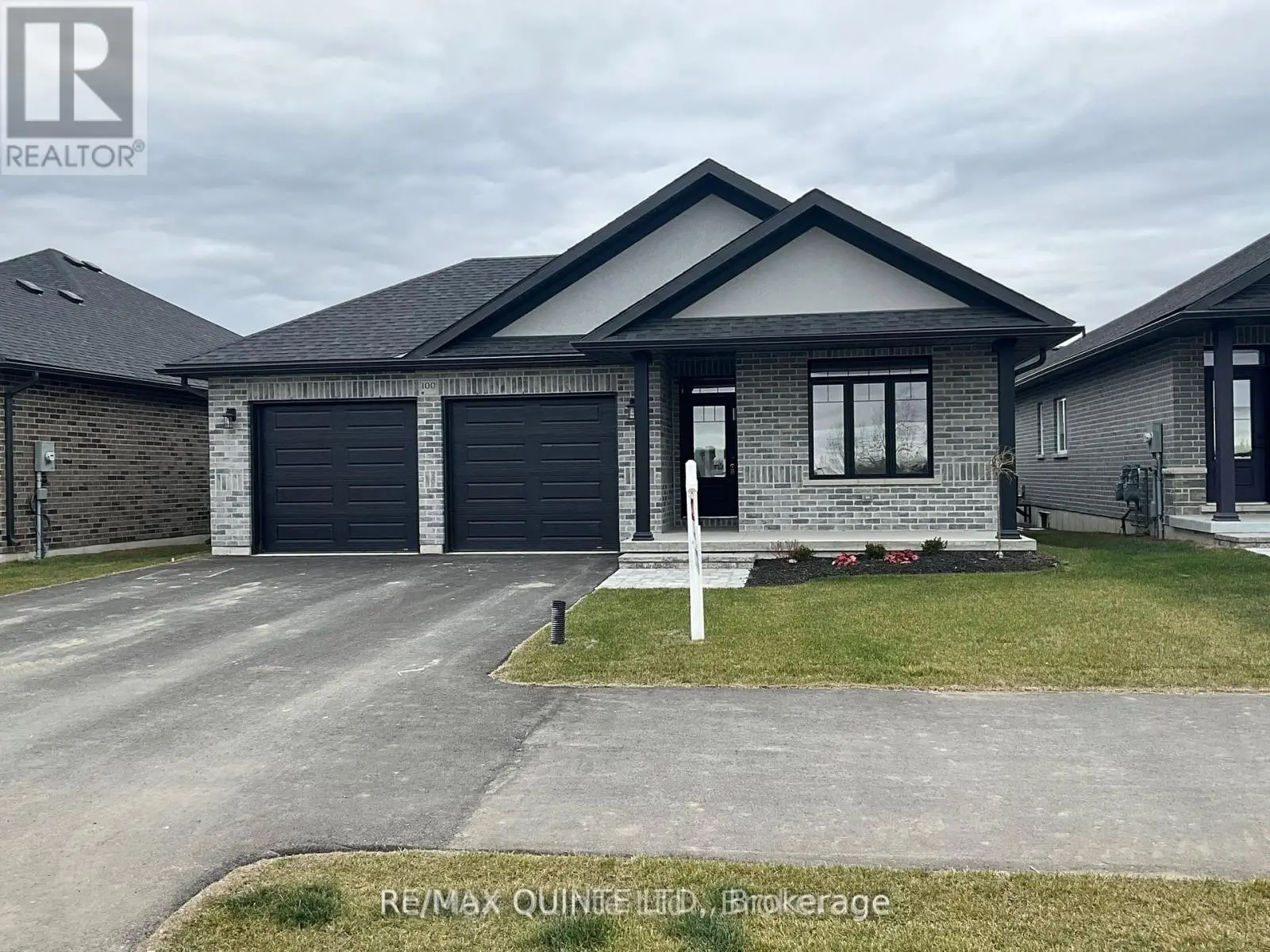 100 RAYCROFT DRIVE, Belleville, Ontario