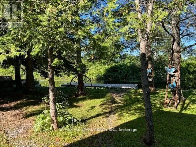 220 - 2152 County Rd 36 Road, Kawartha Lakes, Ontario  K0M 1L0 - Photo 2 - X12128814
