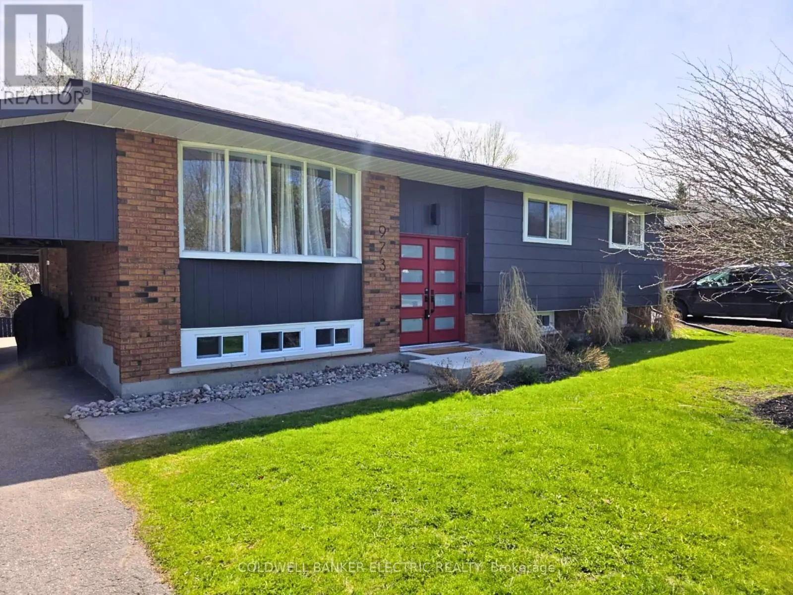 973 AFTON ROAD, Peterborough West, Ontario