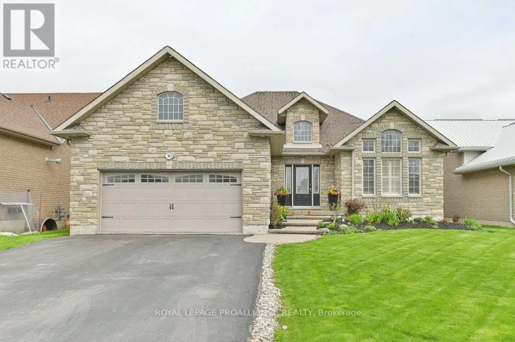 30 Cooke Court, Belleville, Ontario  K8N 5N5 - Photo 2 - X12128865