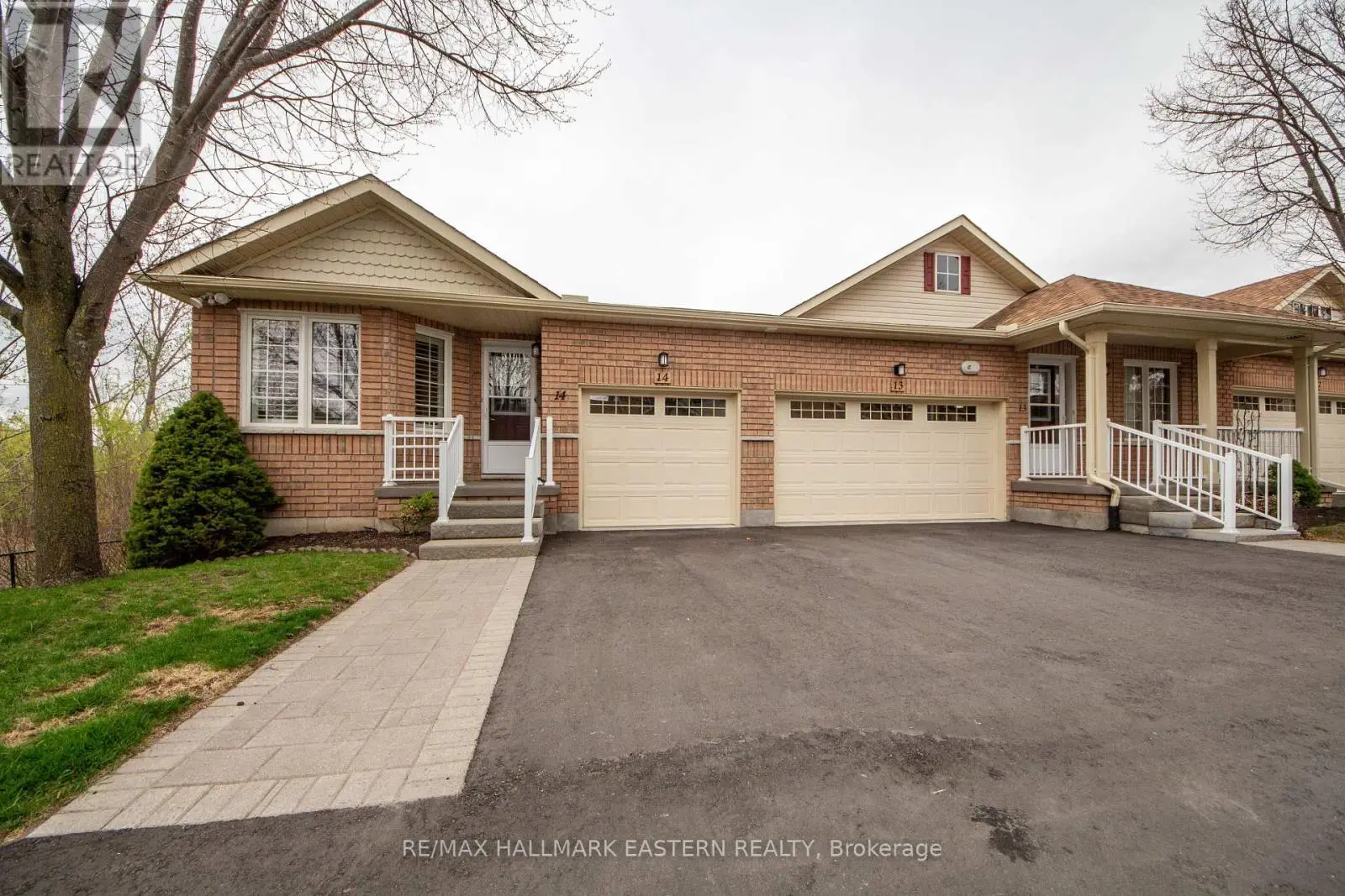 14 - 877 Wentworth Street, Peterborough West, Ontario  K9J 8R7 - Photo 2 - X12128877