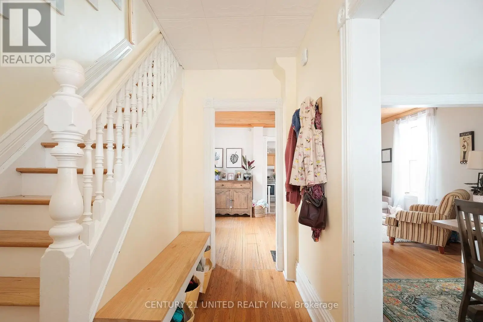 512 Parnell Street, Peterborough Central, Ontario  K9J 4J4 - Photo 3 - X12129041