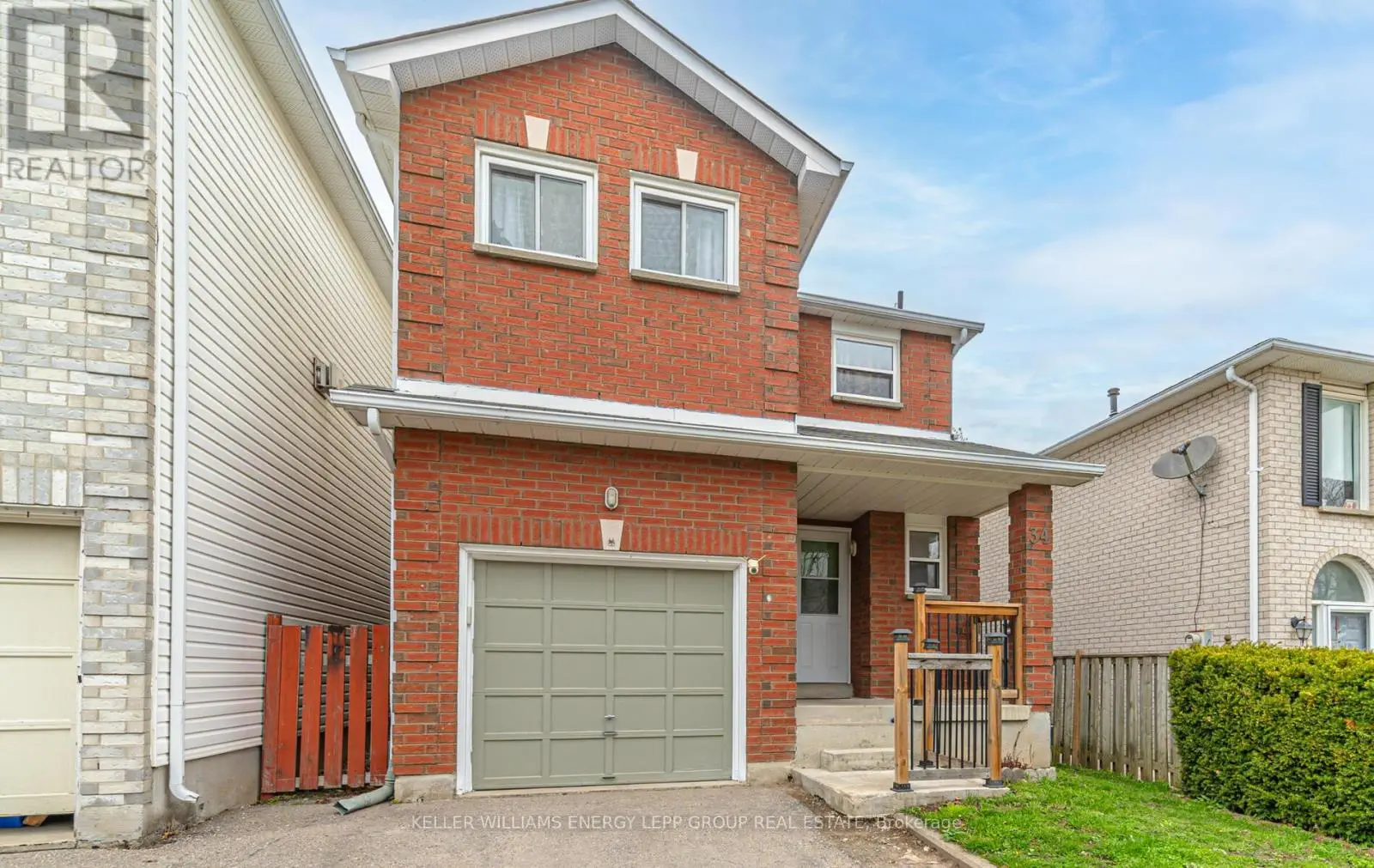 34 Marchwood Crescent, Clarington, Ontario  L1C 4J8 - Photo 2 - E12129472