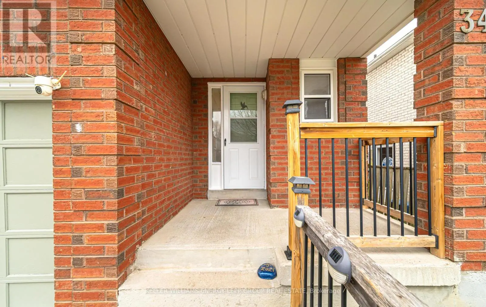 34 Marchwood Crescent, Clarington, Ontario  L1C 4J8 - Photo 3 - E12129472