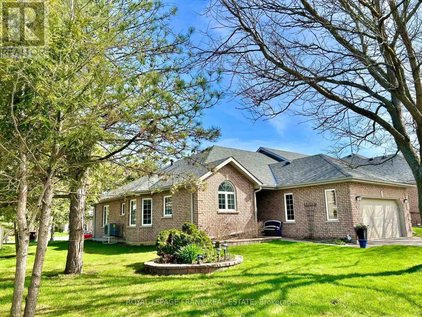 31 - 300 Franmor Drive, Peterborough East, Ontario  K9H 7R2 - Photo 1 - X12129629