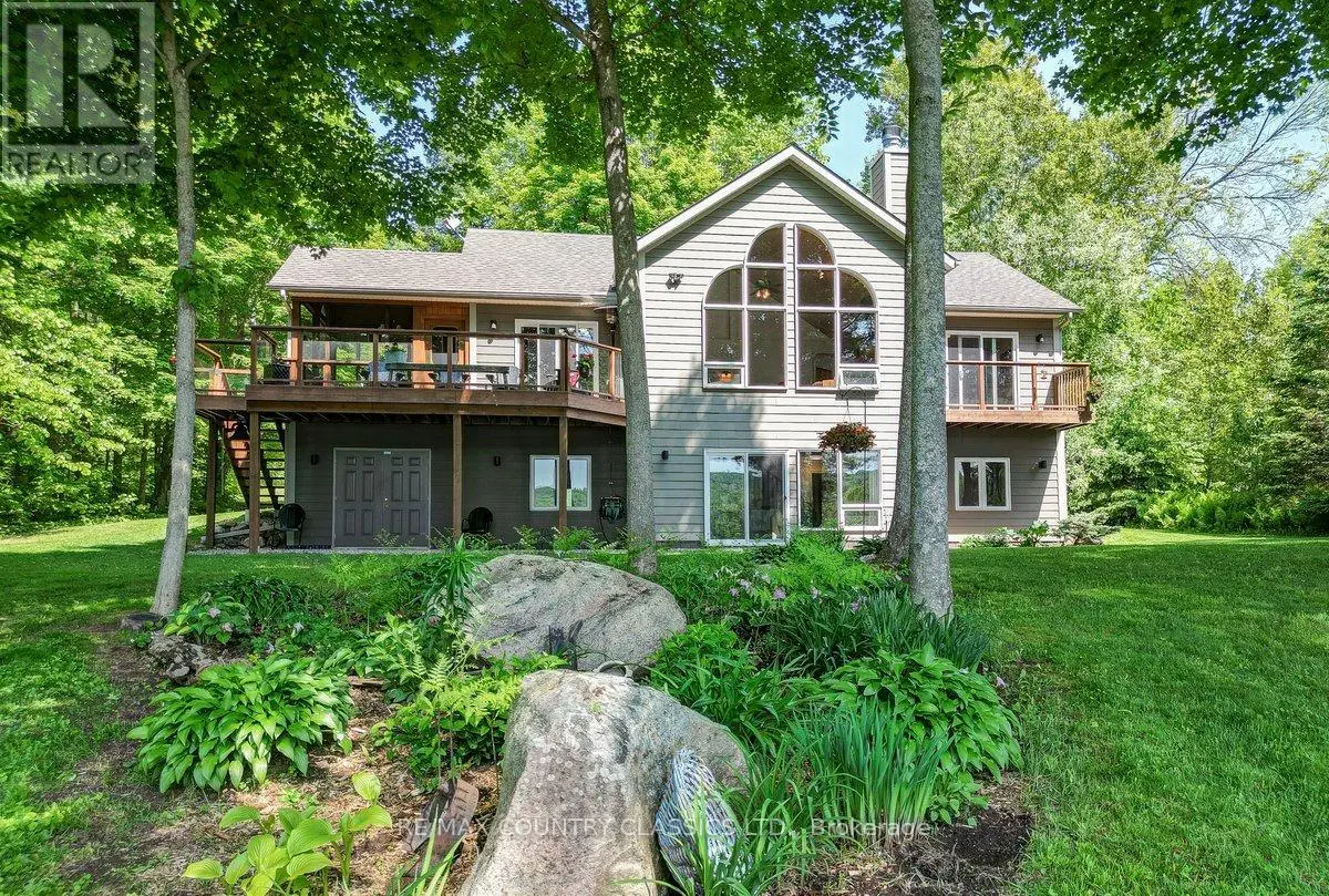 81 O-AT-KA ROAD, Hastings Highlands, Ontario