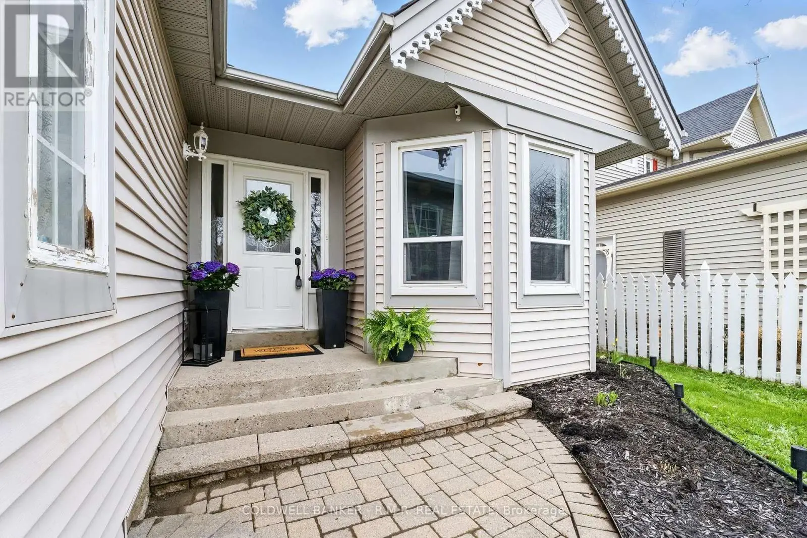 1037 Ripley Crescent, Oshawa, Ontario  L1K 2E6 - Photo 2 - E12129970
