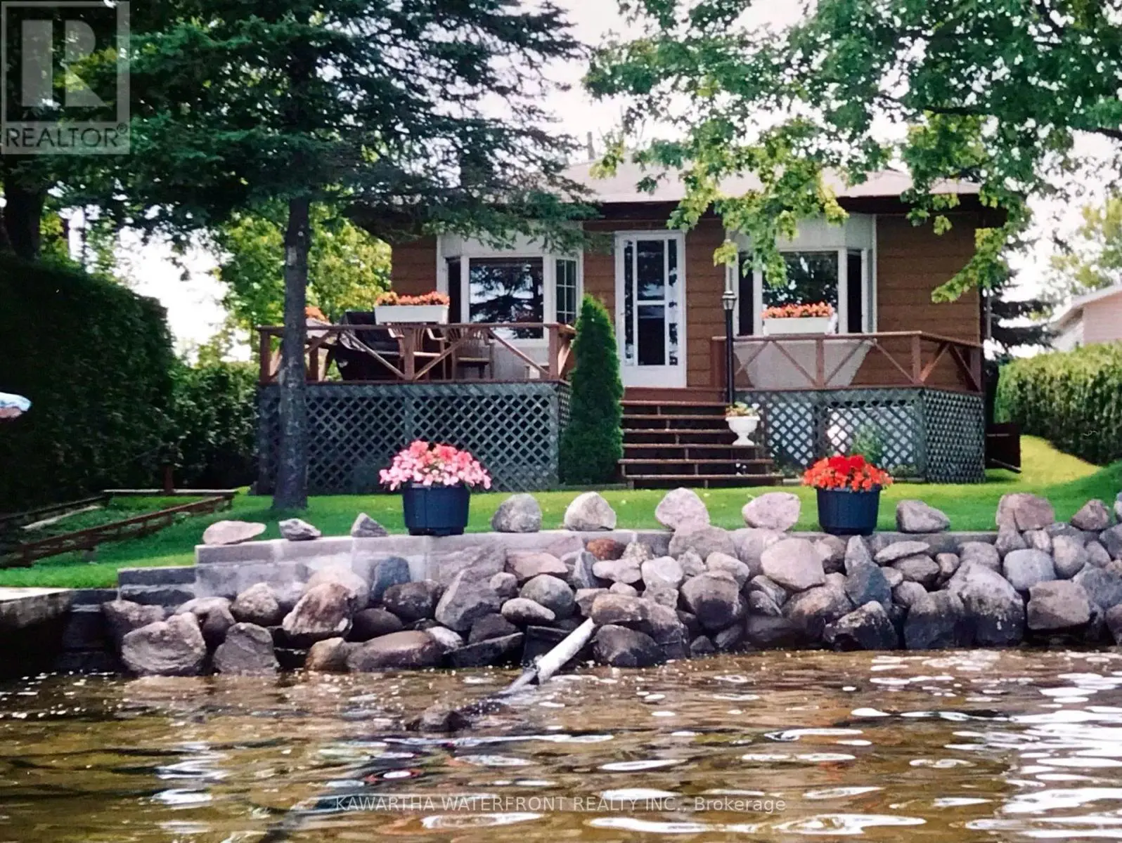 6 ORIOLE ROAD, Kawartha Lakes, Ontario