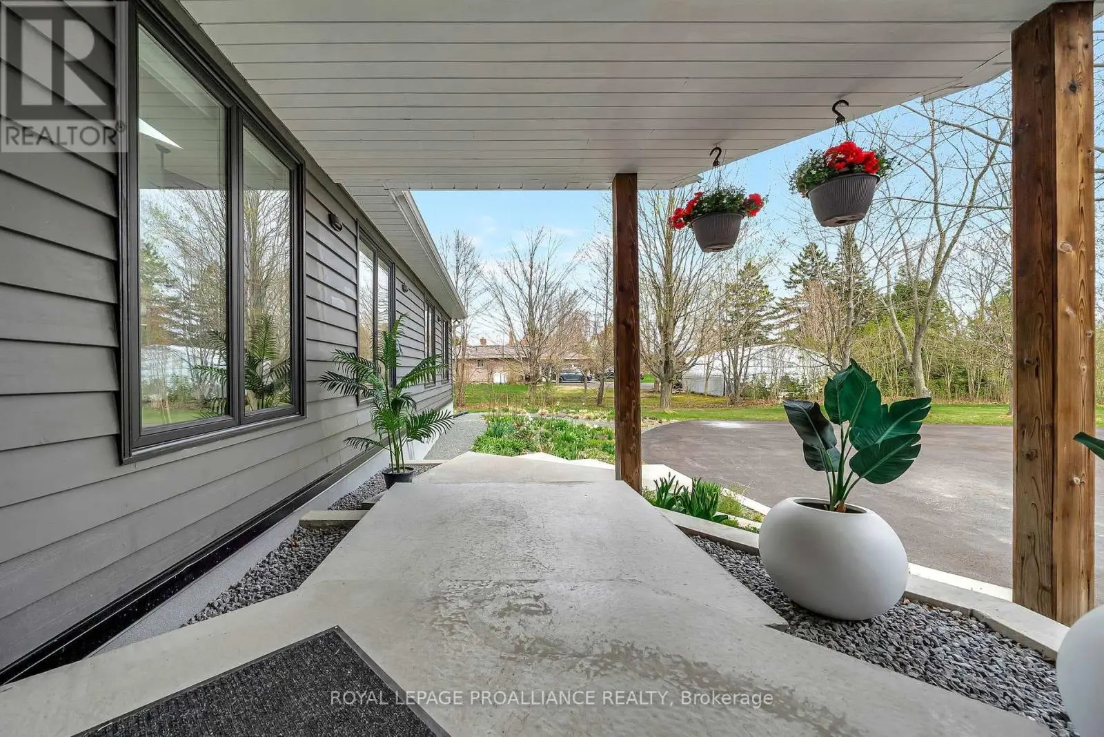 135 Hiscock Shores Road, Prince Edward County, Ontario  K0K 1L0 - Photo 3 - X12130069