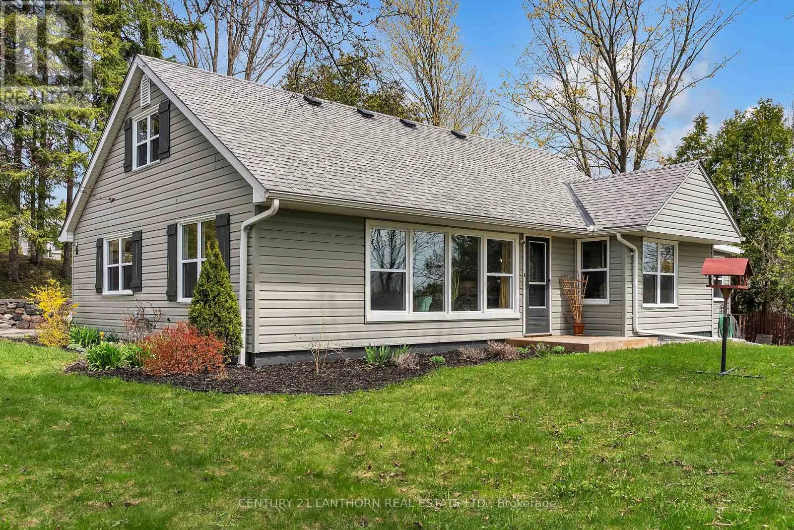 93 Young Street, Brighton, Ontario  K0K 1H0 - Photo 1 - X12130154