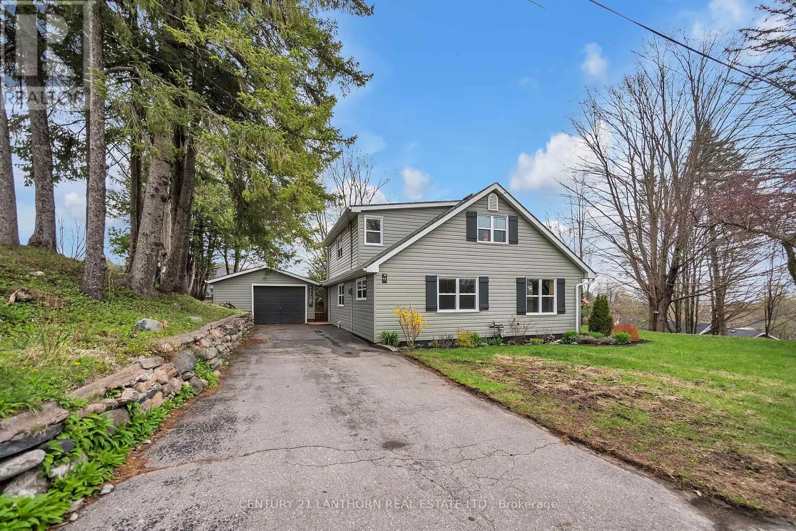 93 Young Street, Brighton, Ontario  K0K 1H0 - Photo 3 - X12130154