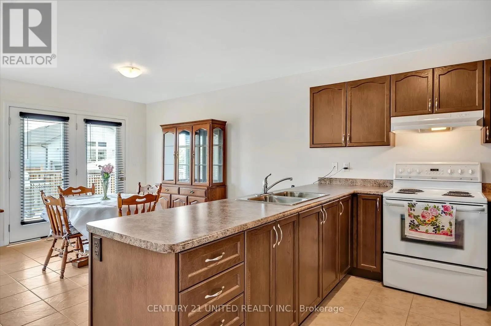 2691 Foxmeadow Road, Peterborough East, Ontario  K9L 0A8 - Photo 2 - X12130525