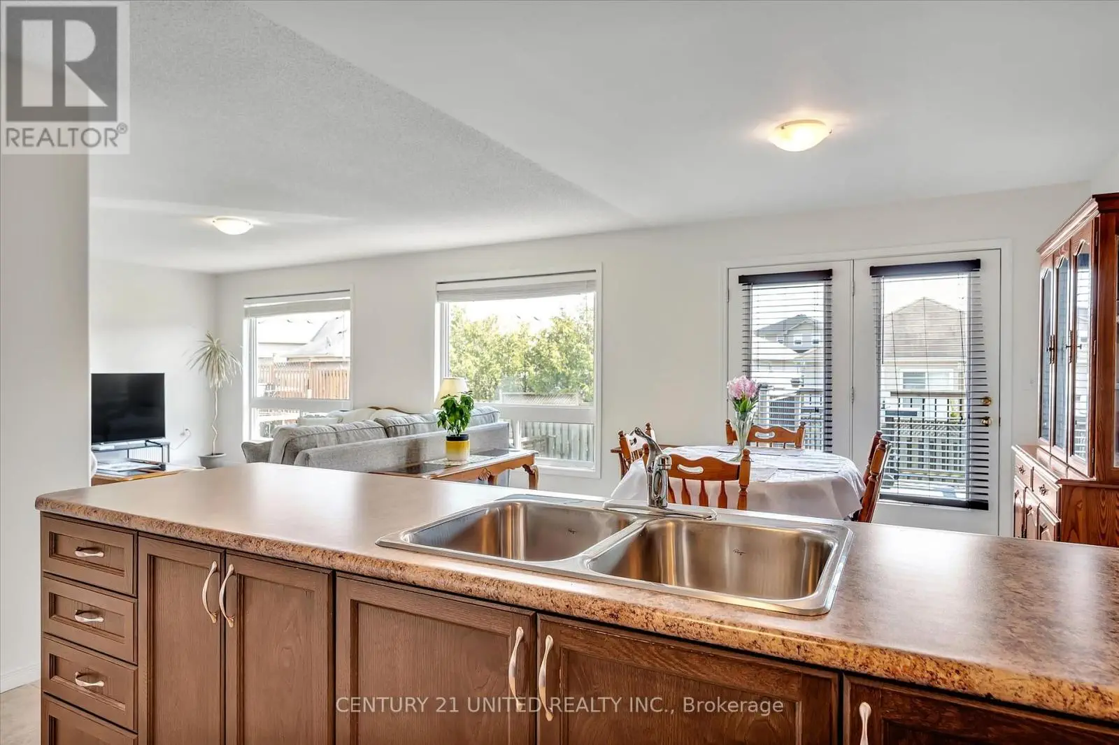 2691 Foxmeadow Road, Peterborough East, Ontario  K9L 0A8 - Photo 3 - X12130525
