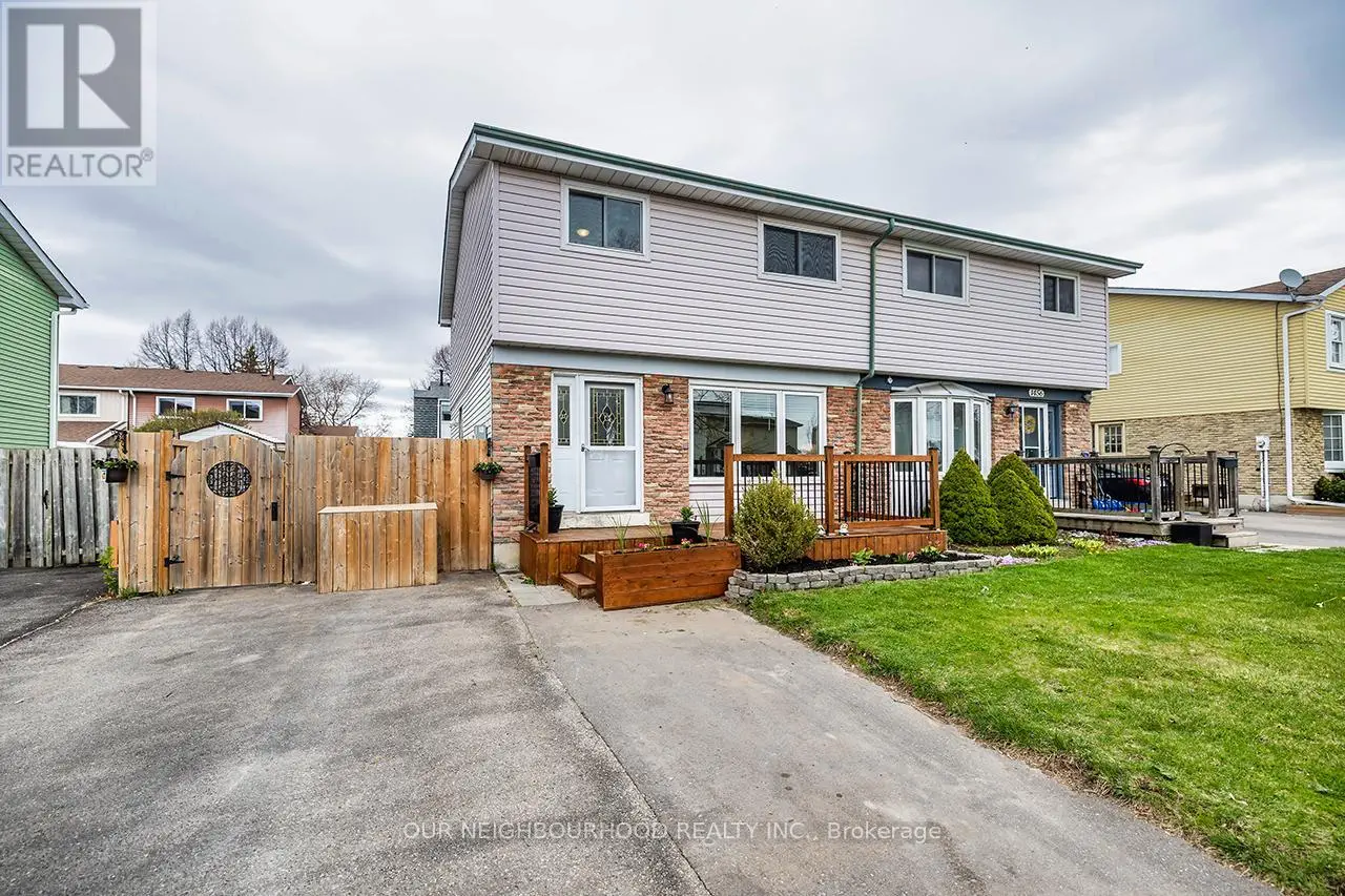 1458 Fenelon Crescent, Oshawa, Ontario  L1J 6G1 - Photo 2 - E12130782