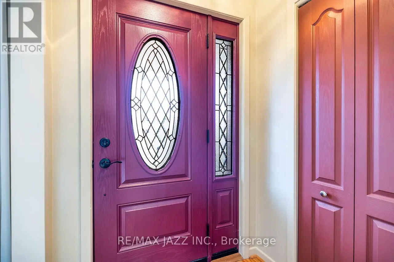 16 Gloaming Drive, Toronto, Ontario  M1E 2Z3 - Photo 3 - E12131032