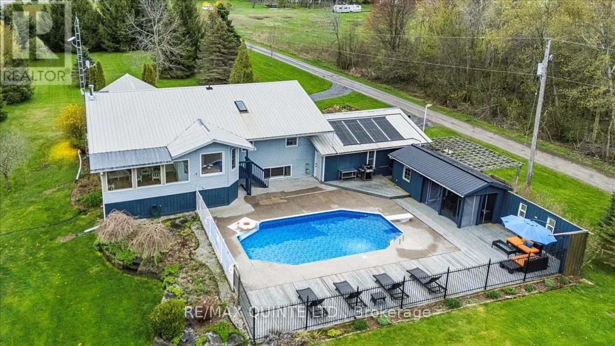 36 Williams Lane, Prince Edward County, Ontario  K0K 2T0 - Photo 1 - X12131051