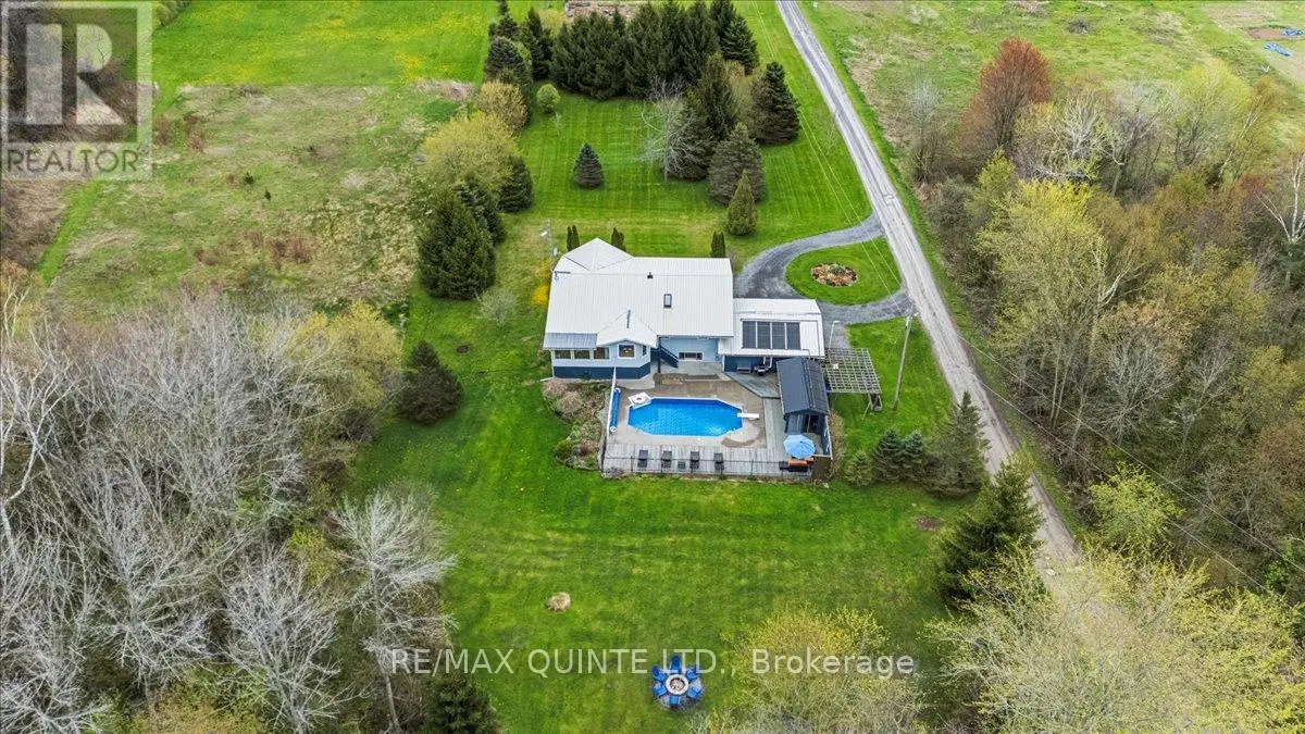 36 Williams Lane, Prince Edward County, Ontario  K0K 2T0 - Photo 3 - X12131051