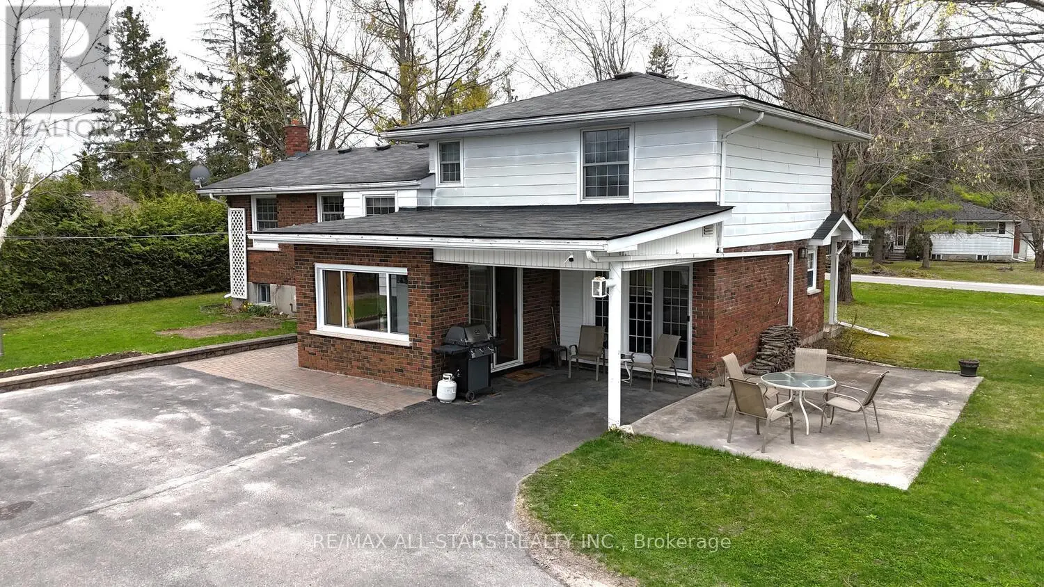 137 Reid Street, Kawartha Lakes, Ontario  K0M 1A0 - Photo 3 - X12129829