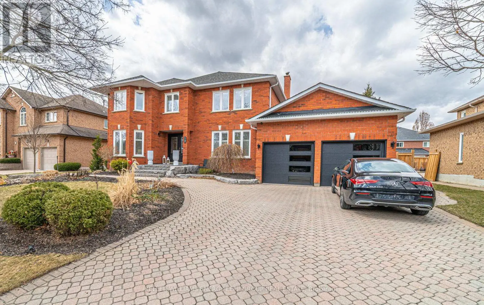 12 O'malley Crescent, Whitby, Ontario  L1R 2B5 - Photo 2 - E12131332