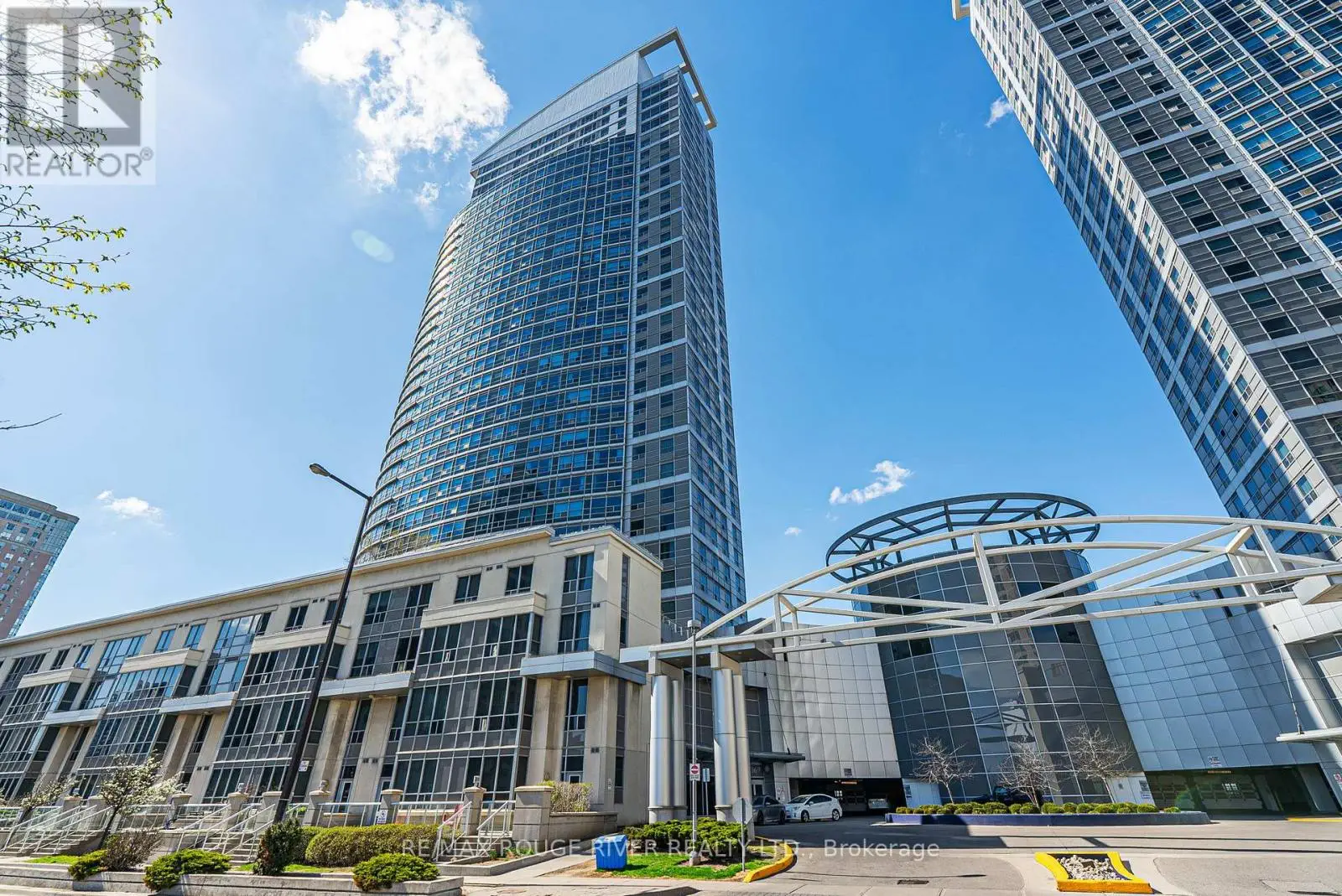 2610 - 36 Lee Centre Drive, Toronto, Ontario  M1H 3K2 - Photo 1 - E12131726