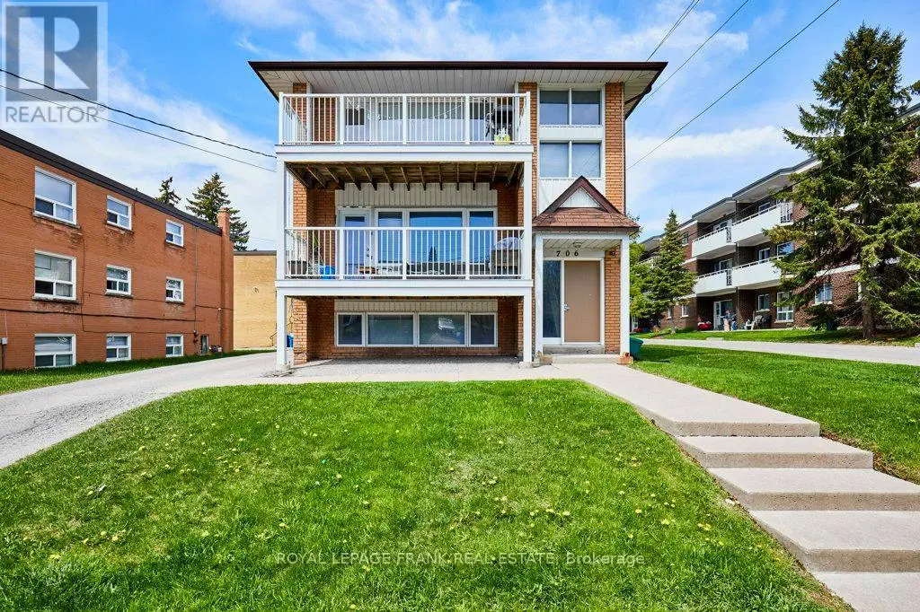 706 Dunlop Street W, Whitby, Ontario  L1N 1V5 - Photo 1 - E12131745