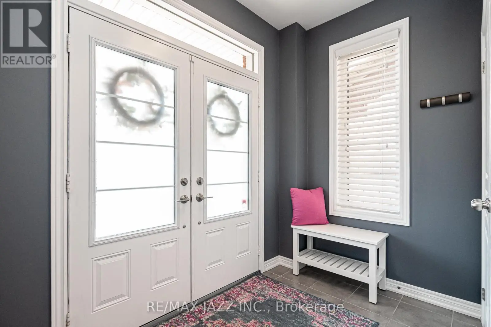 176 Dance Act Avenue, Oshawa, Ontario  L1L 0H4 - Photo 2 - E12131786