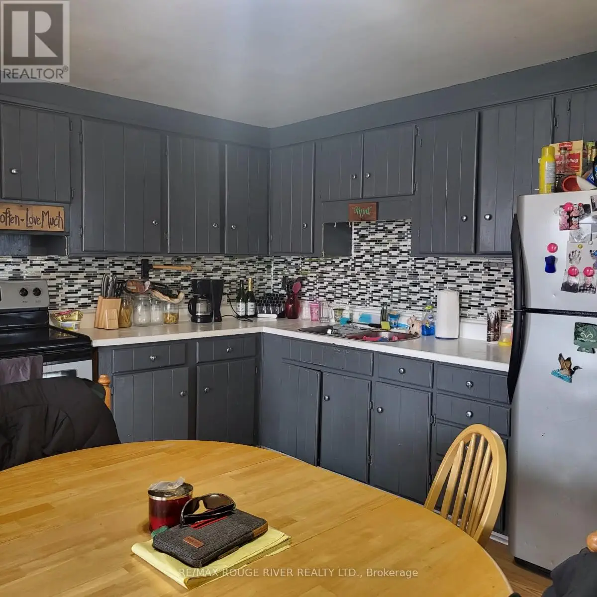 14 Division Boulevard, Prince Edward County, Ontario  K0K 1T0 - Photo 3 - X12132670