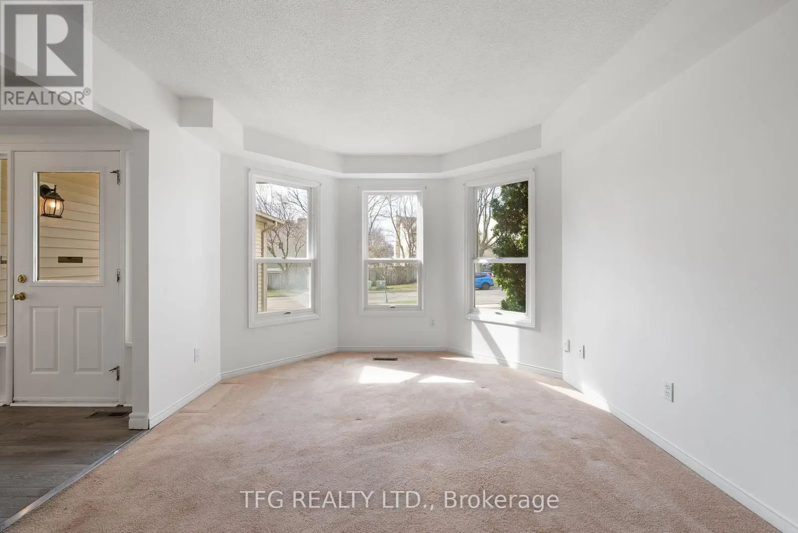 1069 Ripley Crescent, Oshawa, Ontario  L1K 2E6 - Photo 3 - E12132704