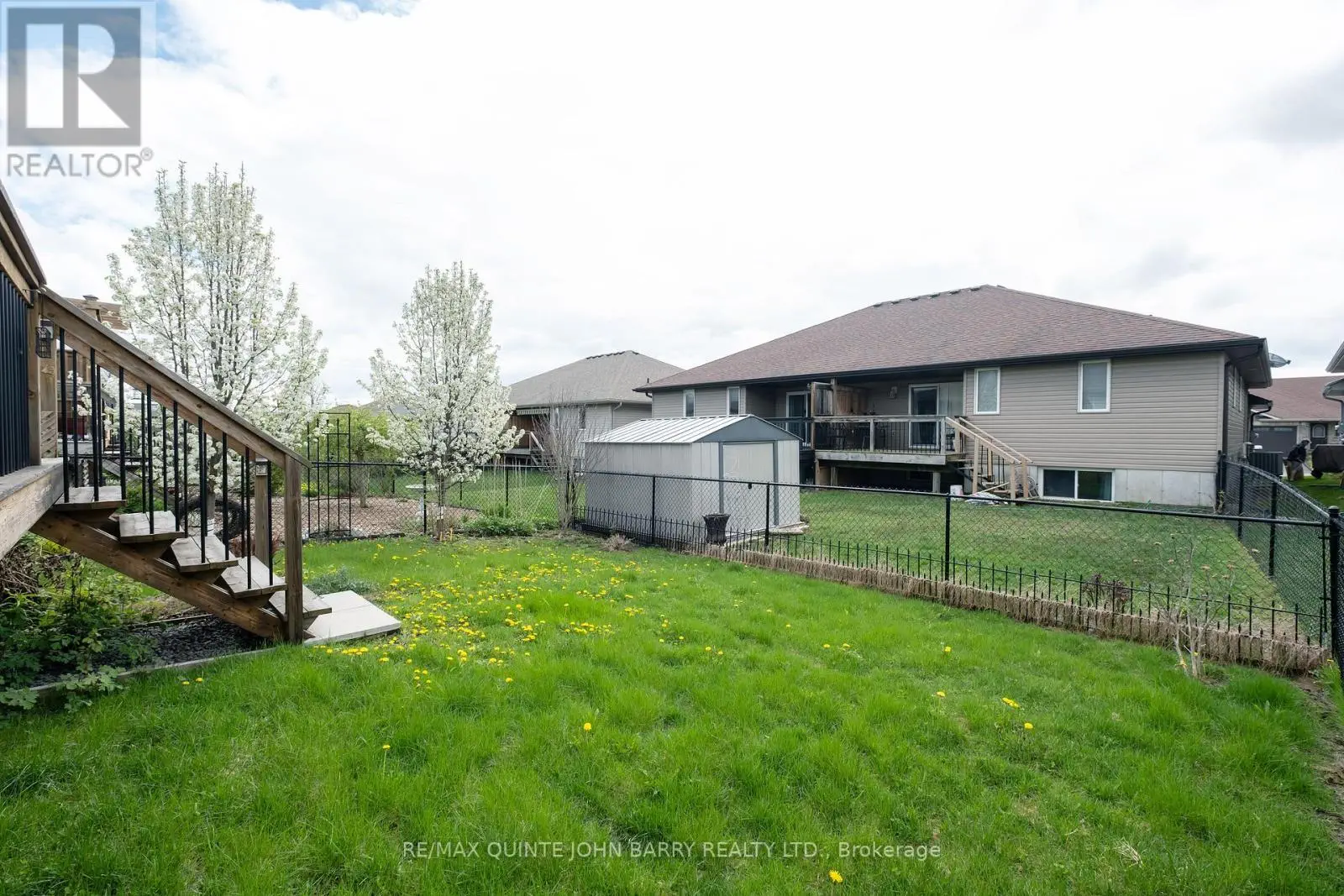 79 Cortland Crescent, Quinte West, Ontario  K8V 0E9 - Photo 3 - X12132816