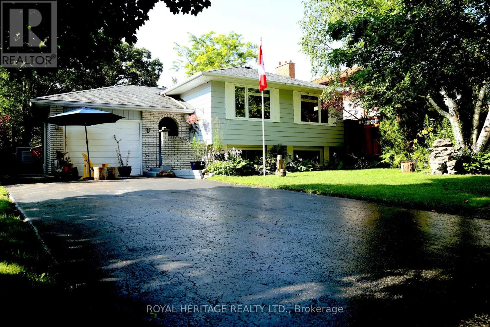 17 BRIARWOOD CRESCENT, Belleville, Ontario