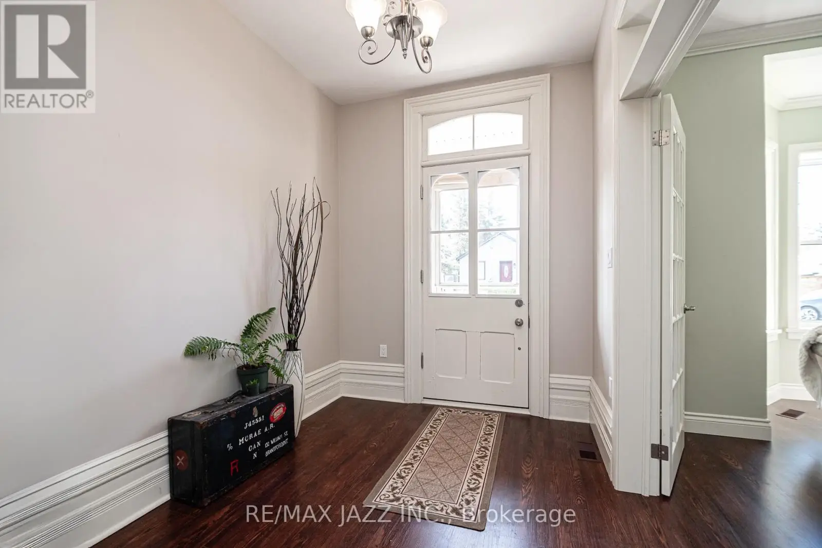 28 Emily Street E, Clarington, Ontario  L1B 1H3 - Photo 2 - E12132907