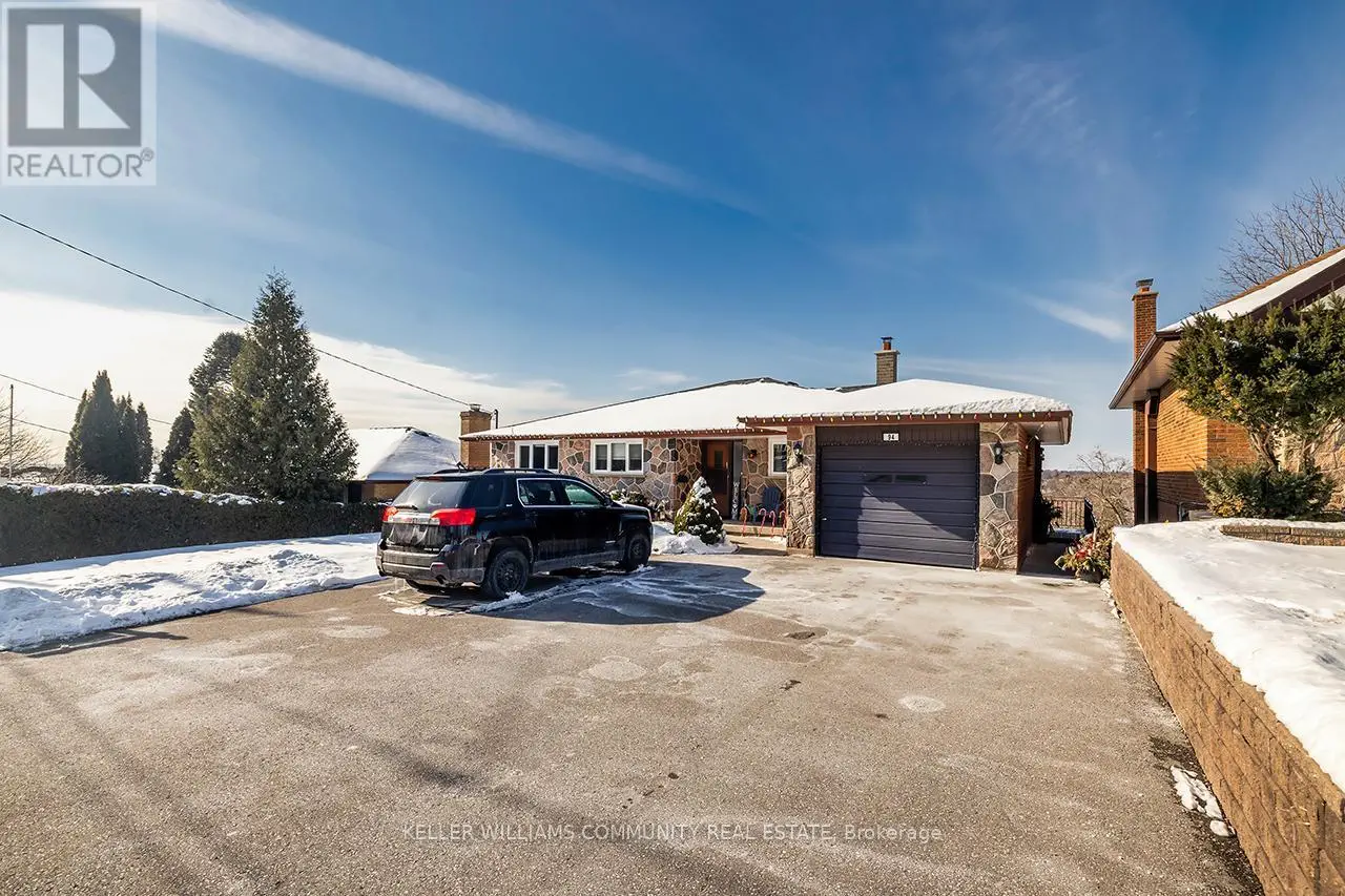 94 Grandview Street S, Oshawa, Ontario  L1H 7C4 - Photo 2 - E12132971