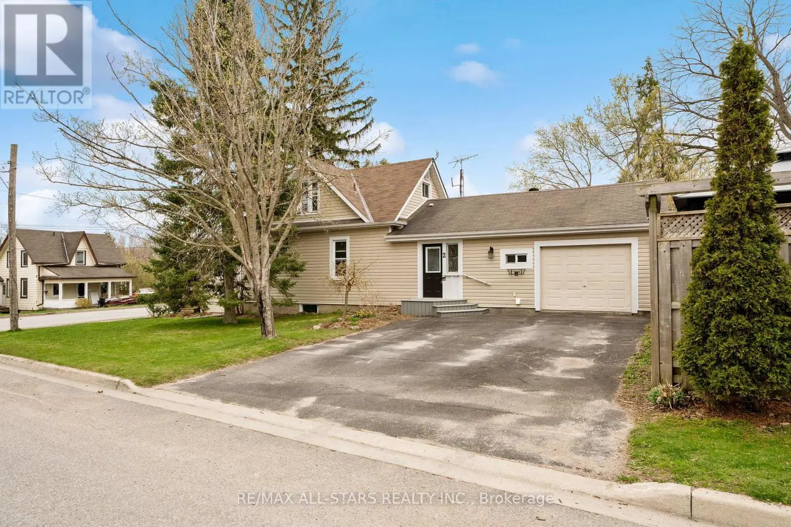 2 Henrietta Street, Scugog, Ontario  L0C 1G0 - Photo 2 - E12132997