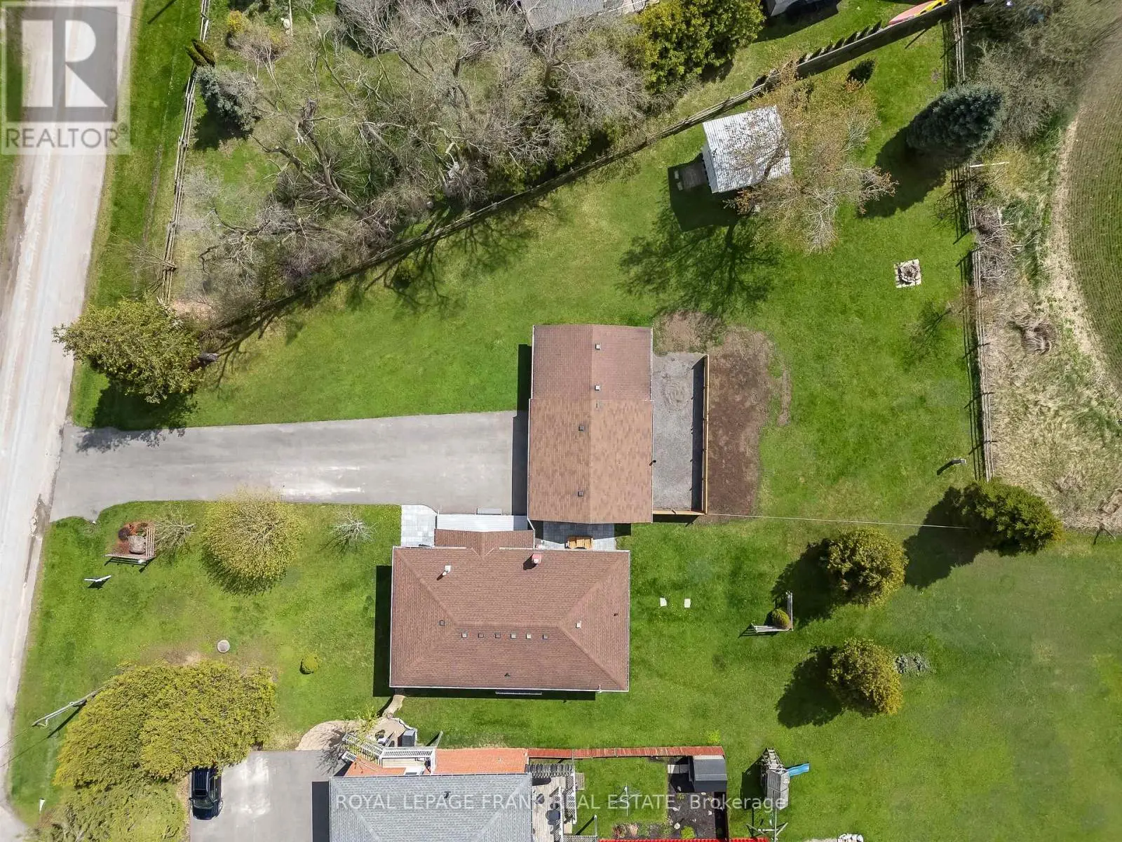 30 Druan Drive, Kawartha Lakes, Ontario  L9L 1B6 - Photo 3 - X12132958