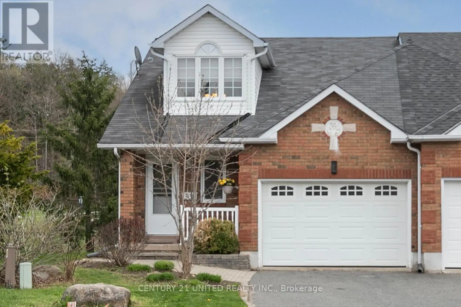 1301 Eagle Crescent, Peterborough West, Ontario  K9K 2K7 - Photo 1 - X12133030