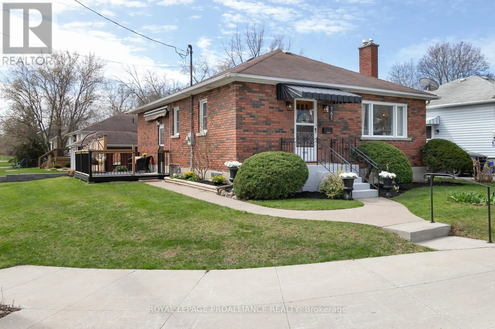 161 Shuter Street, Quinte West, Ontario  K8V 3L9 - Photo 1 - X12133549